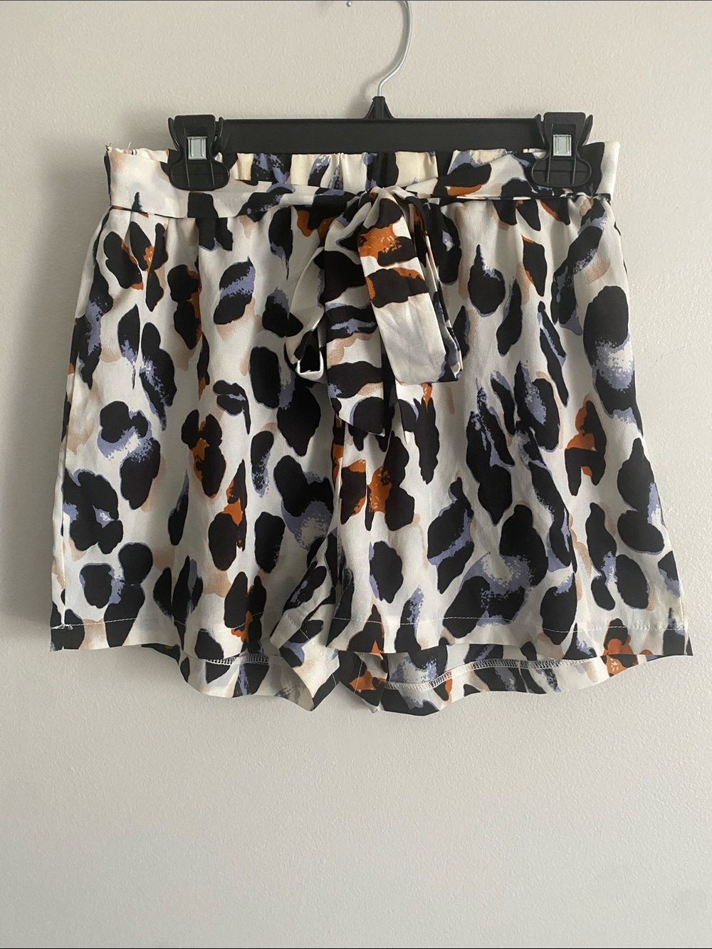 SHEIN Black, White & Rust Abstract Leopard Tie-Waist Shorts